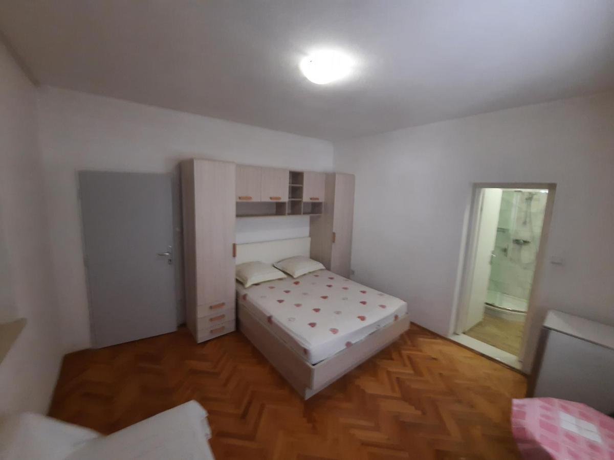 Apartments With A Parking Space Makarska - 12211 Экстерьер фото