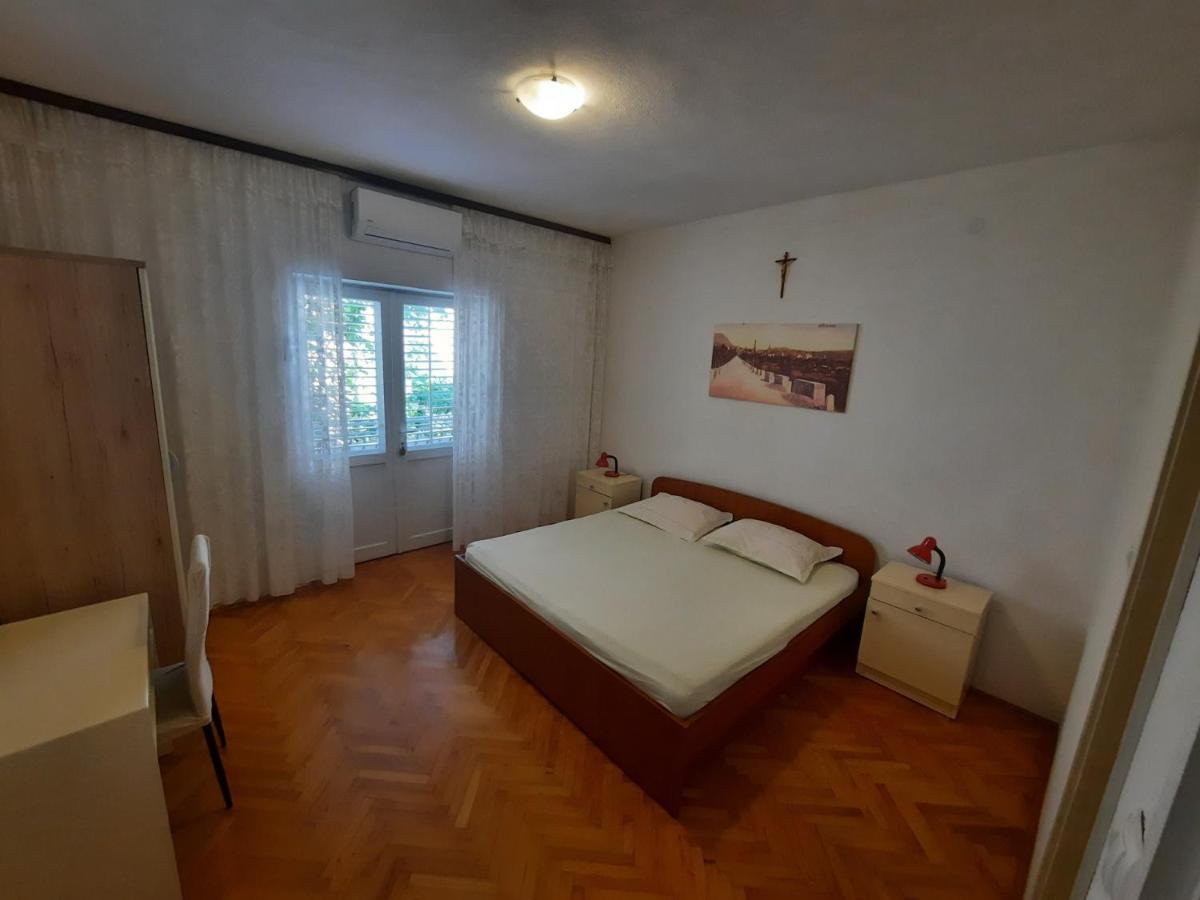 Apartments With A Parking Space Makarska - 12211 Экстерьер фото