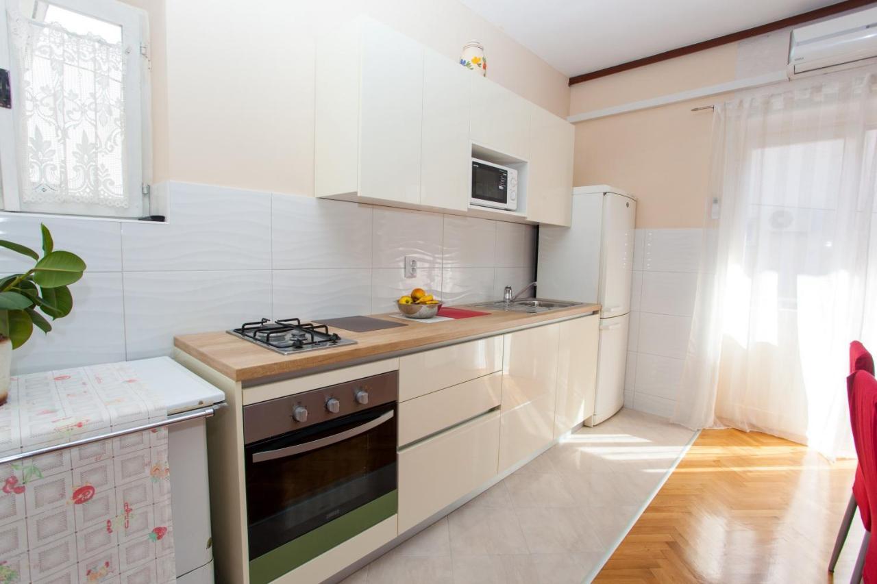 Apartments With A Parking Space Makarska - 12211 Экстерьер фото