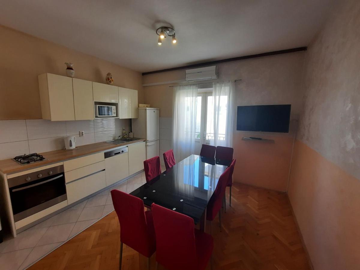 Apartments With A Parking Space Makarska - 12211 Экстерьер фото